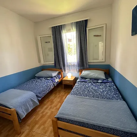 Hébergement de vacances House Neli Srednje Selo na Šolti